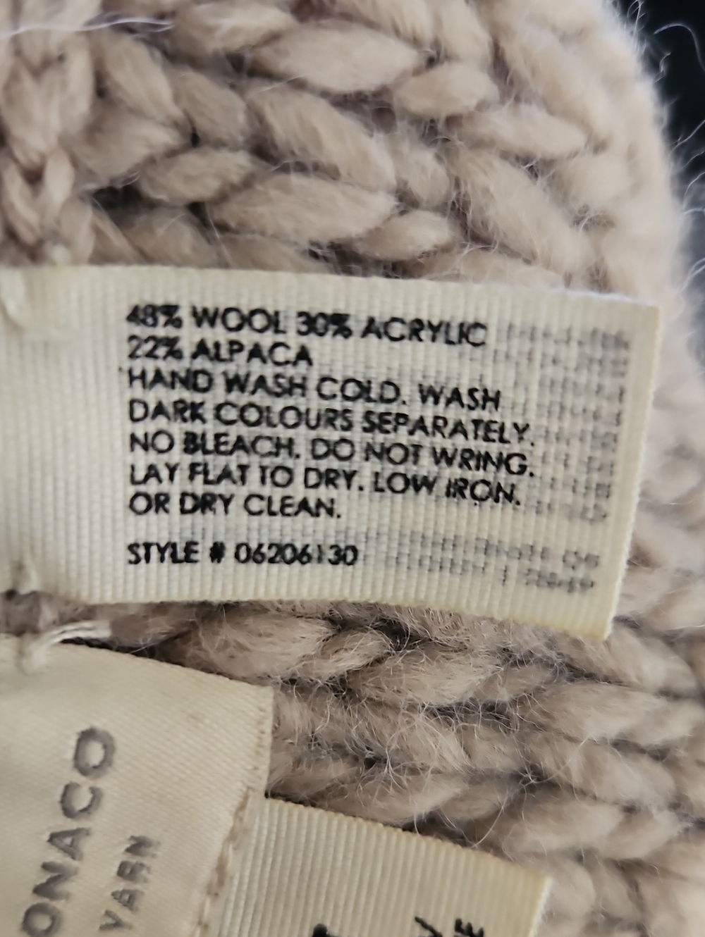 Club Monaco 48% Wool 22% Alpaca Blend Chunky Knit Infinity Scarf - Picture 4 of 4